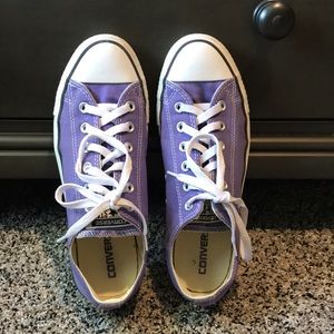 Purple Unisex All Star Converse (w: 10, m: 8)